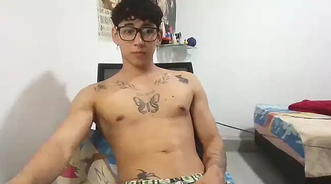 Dillom420 online show from March 13, 7:31 am