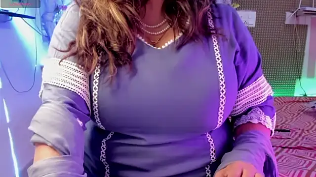 Gulabi Queen online show from February 26, 5:35 am