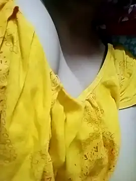 Snapshot of Arohi_is_Live chatting on January 8, 1:52 pm Arohi is Live online show from January 8, 1:52 pm