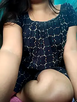 Snapshot of Arohi_is_Live chatting on November 8, 9:02 am Arohi is Live online show from November 8, 9:02 am