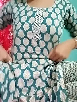 Snapshot of Arohi_is_Live chatting on January 5, 7:17 am Arohi is Live online show from January 5, 7:17 am