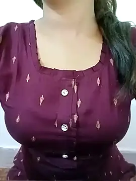 Snapshot of Arohi_is_Live chatting on February 15, 9:27 am Arohi is Live online show from February 15, 9:27 am