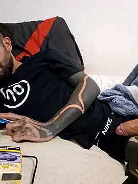 charlye inkkkk online show from April 10, 1:23 am