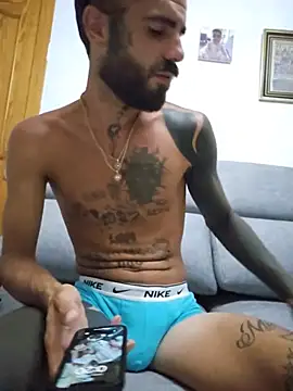 Snapshot of charlye_inkkkk chatting on July 8, 10:21 pm charlye inkkkk online show from July 8, 10:21 pm