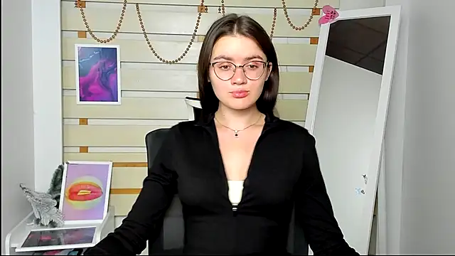 Snapshot of Josephine_jo chatting on September 9, 6:34 am Josephine jo online show from September 9, 6:34 am