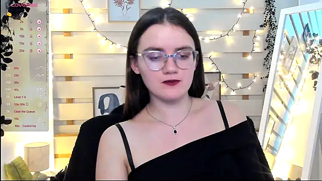 Snapshot of Josephine_jo chatting on December 4, 8:08 pm Josephine jo online show from December 4, 8:08 pm