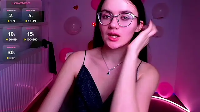 Snapshot of Josephine_jo chatting on February 16, 10:43 am Josephine jo online show from February 16, 10:43 am