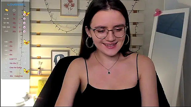 Snapshot of Josephine_jo chatting on October 5, 6:20 pm Josephine jo online show from October 5, 6:20 pm