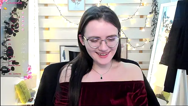 Snapshot of Josephine_jo chatting on December 17, 9:20 pm Josephine jo online show from December 17, 9:20 pm