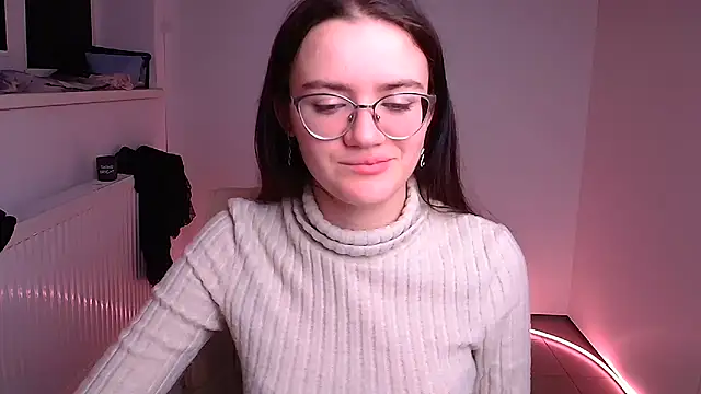 Snapshot of Josephine_jo chatting on February 10, 3:24 am Josephine jo online show from February 10, 3:24 am