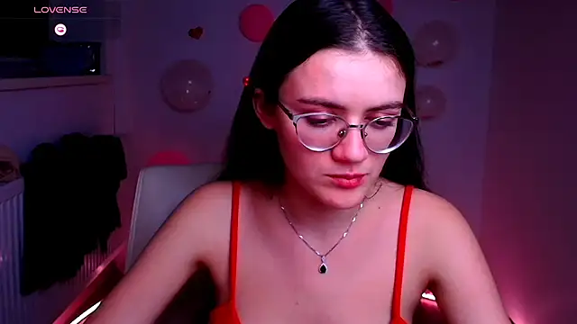 Snapshot of Josephine_jo chatting on February 15, 11:28 am Josephine jo online show from February 15, 11:28 am
