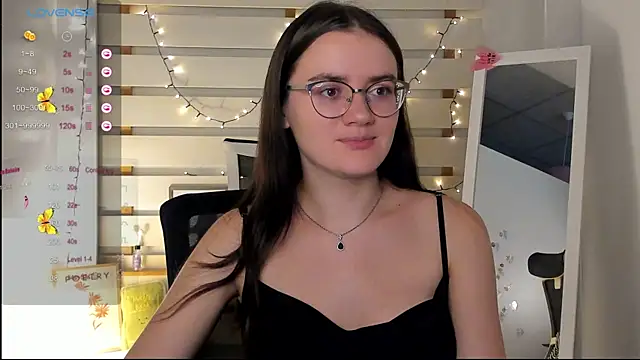 Snapshot of Josephine_jo chatting on September 14, 1:00 pm Josephine jo online show from September 14, 1:00 pm