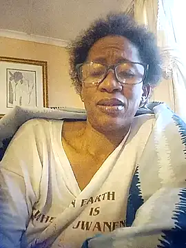 bustybillies online show from October 4, 5:42 am