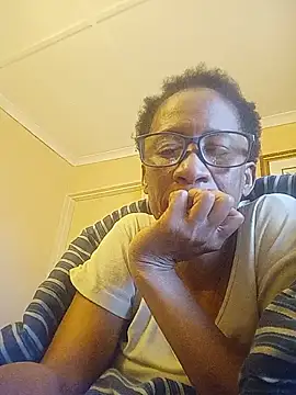 Snapshot of bustybillies chatting on June 9, 2:07 pm bustybillies online show from June 9, 2:07 pm