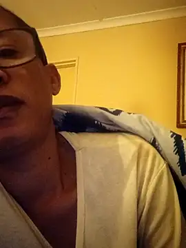 bustybillies online show from April 7, 3:52 am