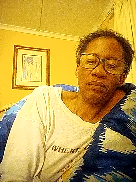 bustybillies online show from October 3, 3:20 am