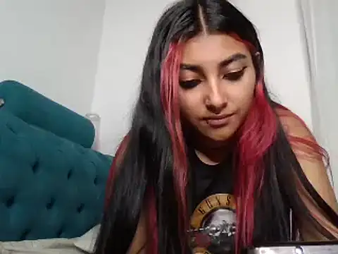 Snapshot of annibaby_88 chatting on January 11, 3:23 am annibaby 88 online show from January 11, 3:23 am