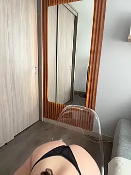 Snapshot of FridaKlein chatting on September 28, 2:02 pm FridaKlein online show from September 28, 2:02 pm