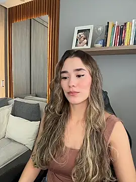 Snapshot of FridaKlein chatting on April 21, 8:04 pm FridaKlein online show from April 21, 8:04 pm