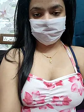 Snapshot of Myloveurvi chatting on October 24, 2:38 pm Myloveurvi online show from October 24, 2:38 pm