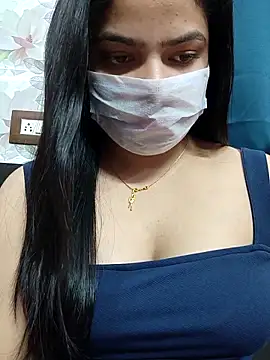 Snapshot of Myloveurvi chatting on November 3, 1:26 pm Myloveurvi online show from November 3, 1:26 pm