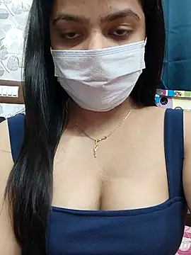 Snapshot of Myloveurvi chatting on September 9, 10:25 am Myloveurvi online show from September 9, 10:25 am