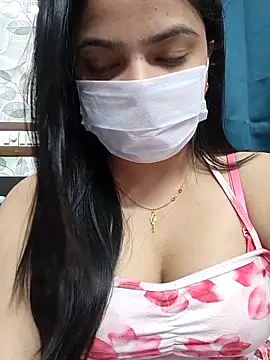 Snapshot of Myloveurvi chatting on November 8, 10:52 am Myloveurvi online show from November 8, 10:52 am