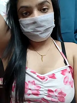 Snapshot of Myloveurvi chatting on November 17, 4:00 pm Myloveurvi online show from November 17, 4:00 pm