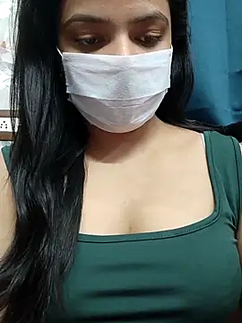 Myloveurvi online show from April 14, 11:59 am