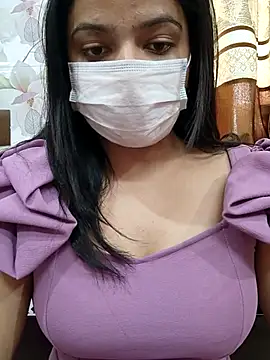 Snapshot of Myloveurvi chatting on February 13, 7:13 am Myloveurvi online show from February 13, 7:13 am