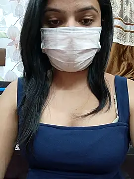 Snapshot of Myloveurvi chatting on February 24, 1:10 pm Myloveurvi online show from February 24, 1:10 pm