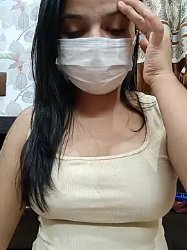 Snapshot of Myloveurvi chatting on February 13, 4:50 pm Myloveurvi online show from February 13, 4:50 pm