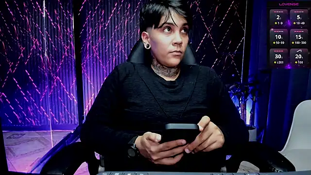 ZhoeStrong online show from February 5, 11:44 pm