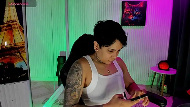 ZhoeStrong online show from May 15, 5:33 pm