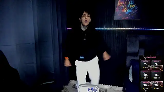 Snapshot of ZhoeStrong chatting on October 29, 11:58 pm ZhoeStrong online show from October 29, 11:58 pm