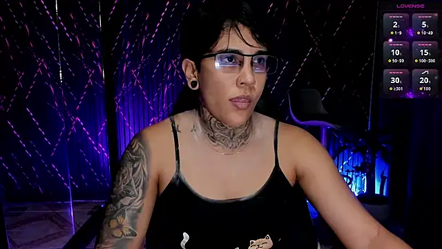 ZhoeStrong online show from February 2, 10:42 pm