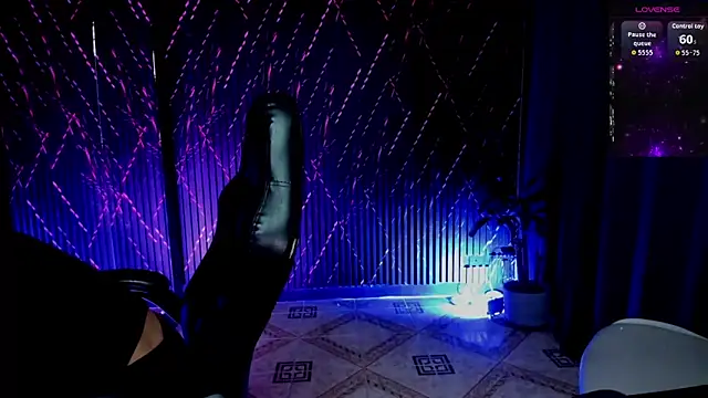 ZhoeStrong online show from February 6, 11:45 pm