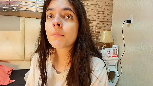 sofiaclauss online show from October 4, 8:32 pm