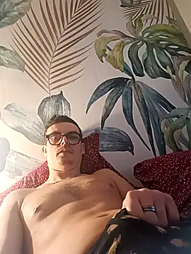 GLouglou19 online show from March 3, 9:27 am