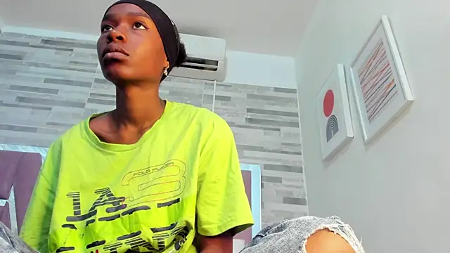 ebony march online show from October 29, 6:40 pm