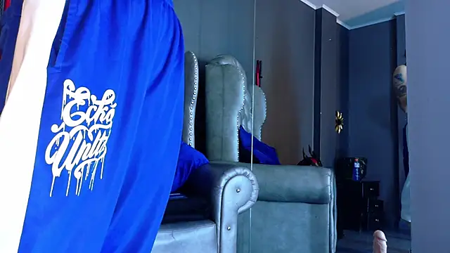 LusstCruella online show from November 27, 9:04 pm