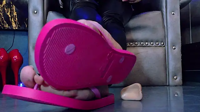 LusstCruella online show from March 4, 1:02 am