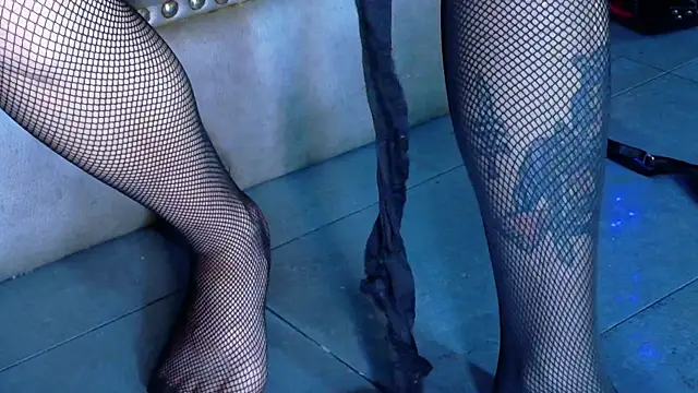 LusstCruella online show from December 17, 2:33 pm