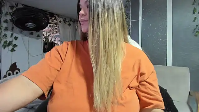 Snapshot of cattleya_campbell chatting on November 12, 9:18 pm cattleya campbell online show from November 12, 9:18 pm