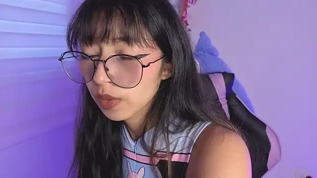 Yommi Winx online show from November 6, 10:25 pm