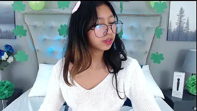 Yommi Winx online show from March 18, 9:56 am
