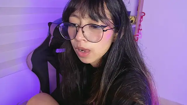 Yommi Winx online show from November 16, 3:22 am