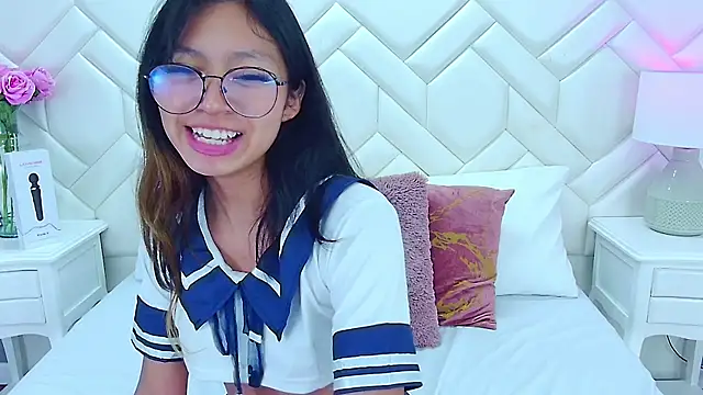 Yommi Winx online show from March 22, 5:39 am