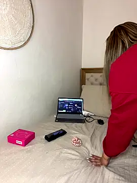 Snapshot of Martina_Miiller chatting on October 10, 3:07 am Martina Miiller online show from October 10, 3:07 am