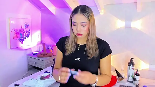 Martina Miiller online show from May 12, 12:33 pm